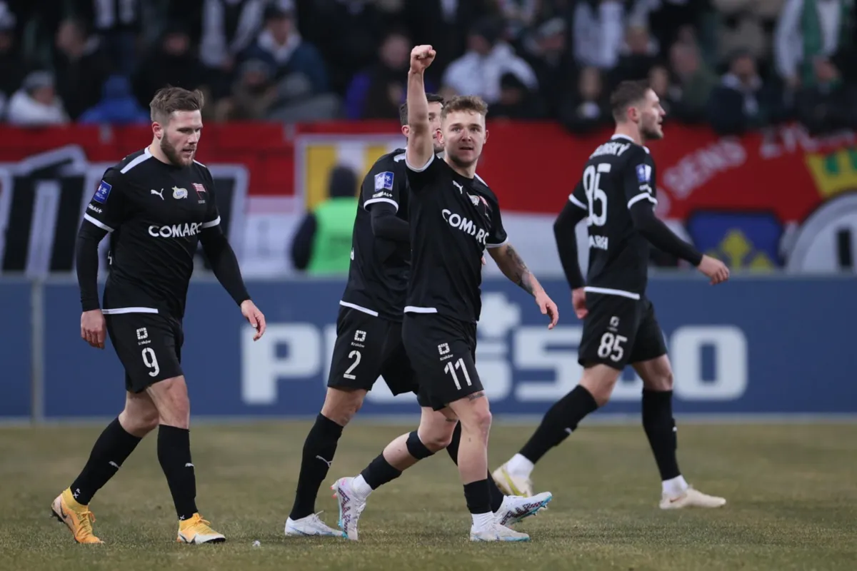Cracovia remisuje na Łazienkowskiej