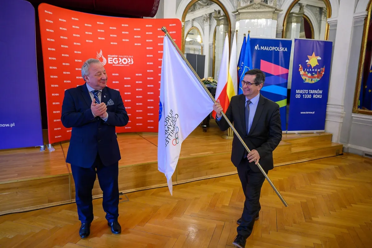 Flaga zbliżających się Igrzysk Europejskich trafiła do Tarnowa