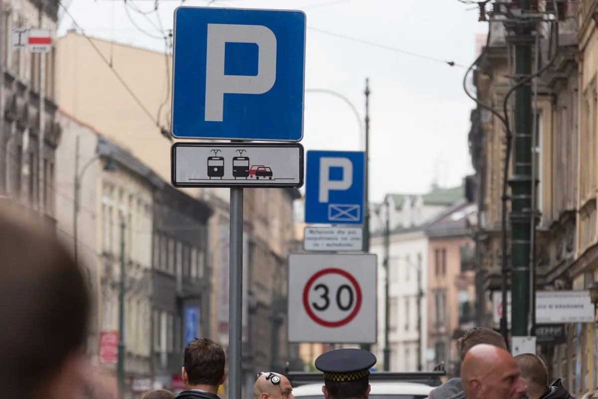 Nowe stawki w Strefie Płatnego Parkowania - najgorętszy temat na sesji Rady Miasta