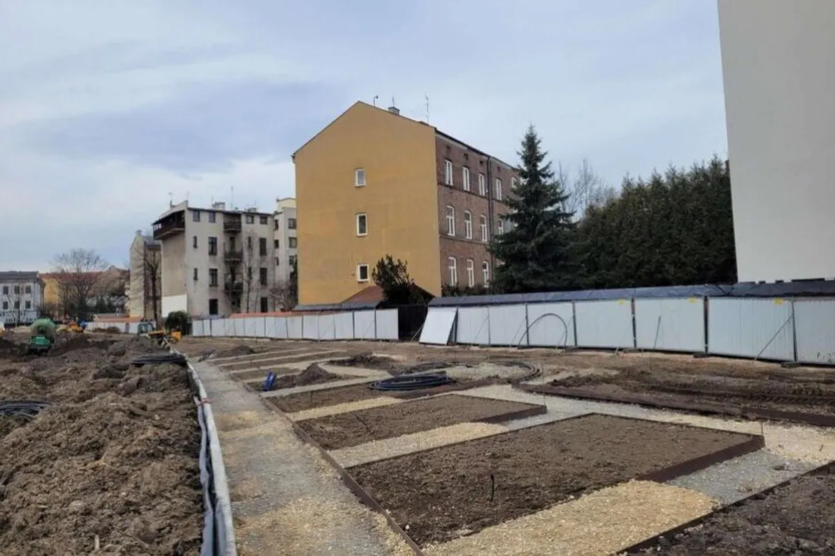 ZZM: możliwe opóźnienie w otwarciu parku im. Wisławy Szymborskiej