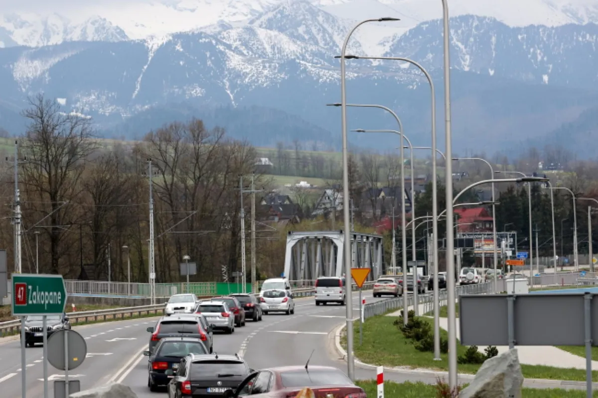 Majówkowicze jadą pod Tatry; korki na zakopiance