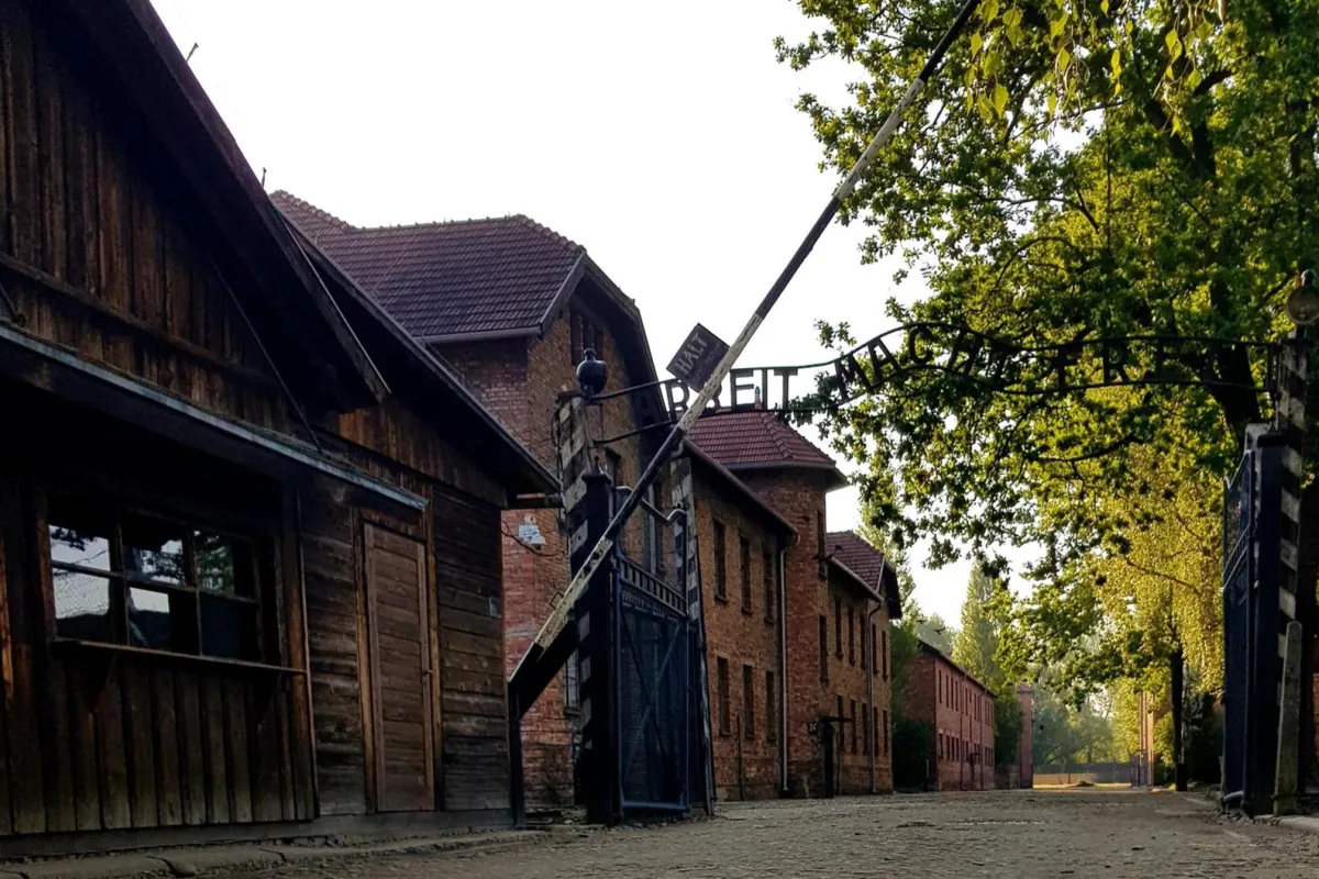 Upamiętniono 81. rocznicę utworzenia karnej kompanii kobiet w Auschwitz