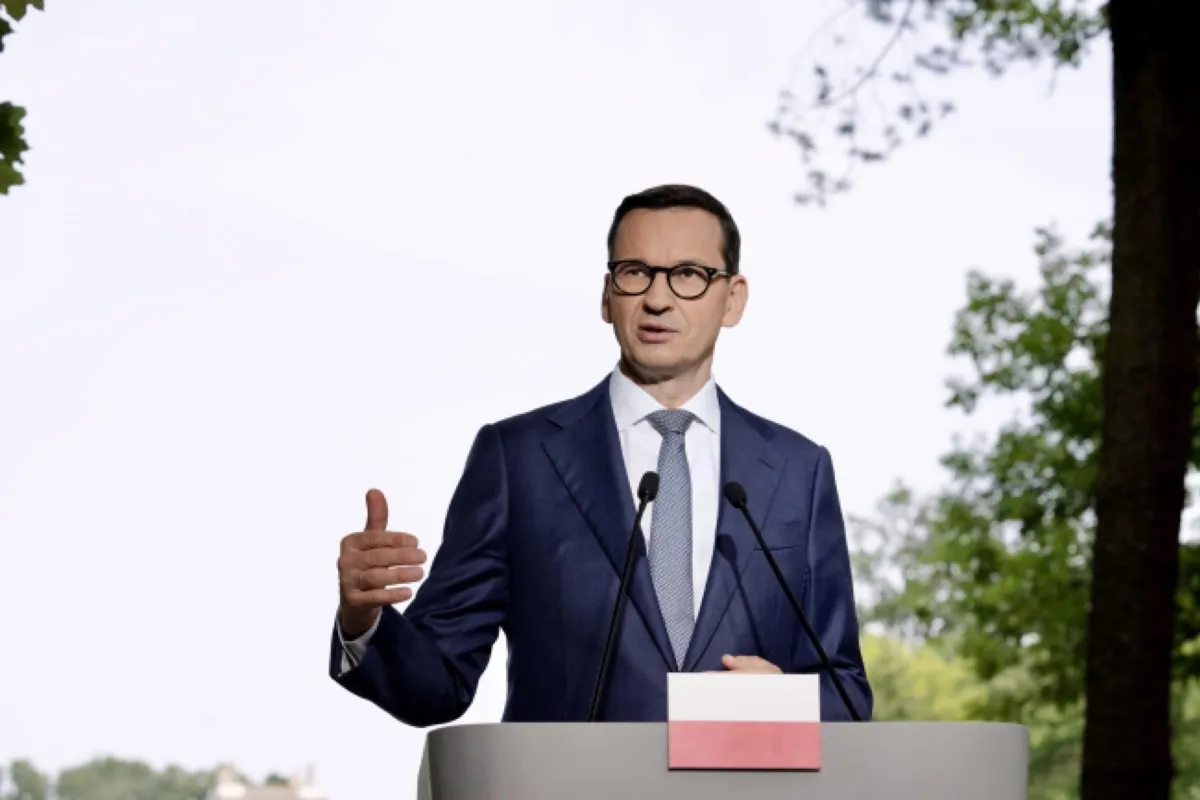 Premier Morawiecki oddał hołd pamięci ofiarom Rzezi Wołyńskiej w nieistniejącej wsi Ostrówki