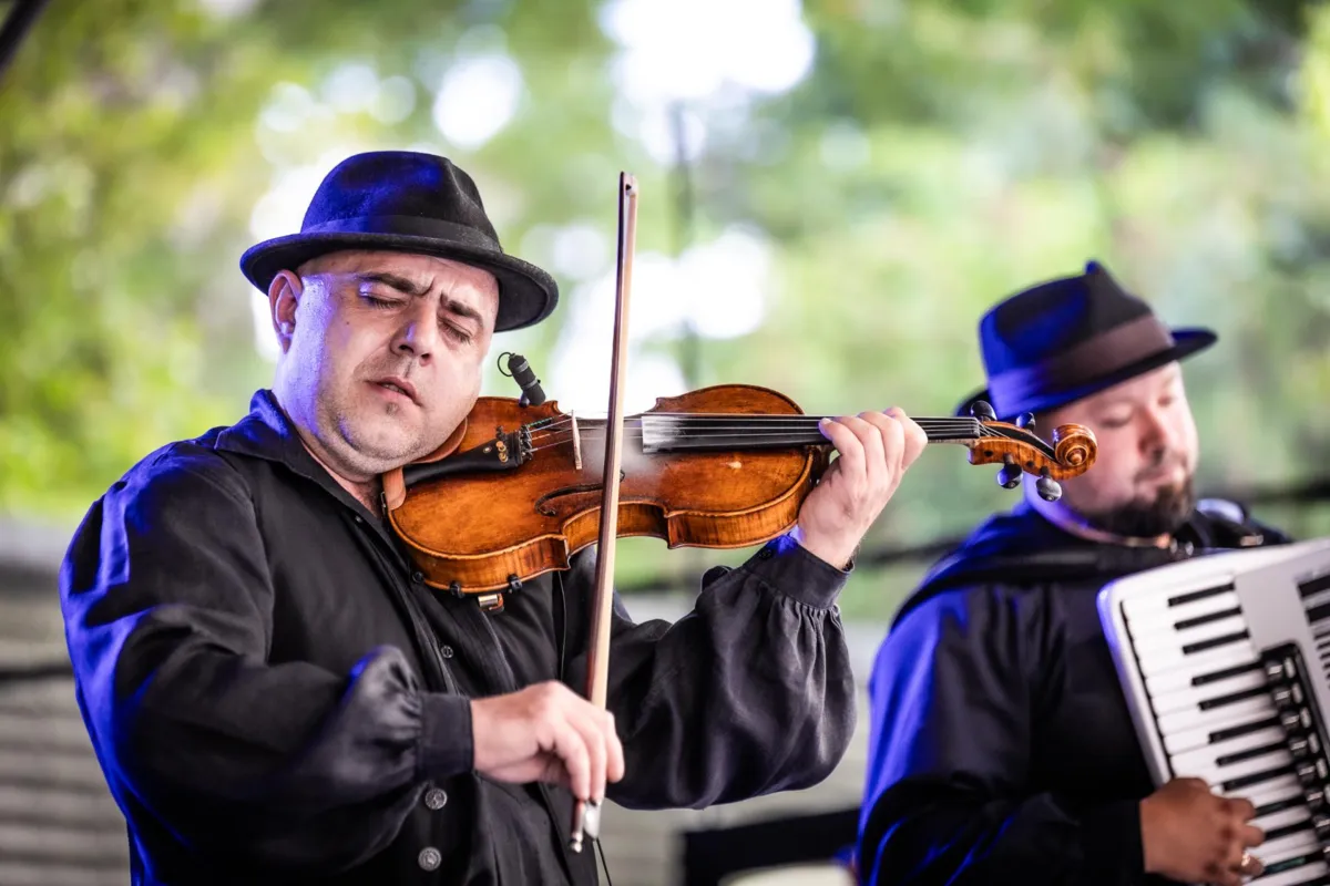 Koncert zespołu FiśBanda na Letniej Scenie Radia Kraków
