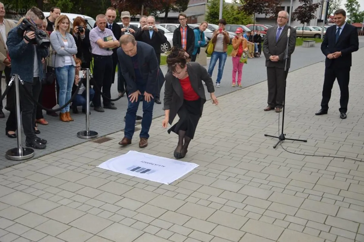 Olga Tokarczuk uhonorowana w oświęcimskiej Alei Pisarzy