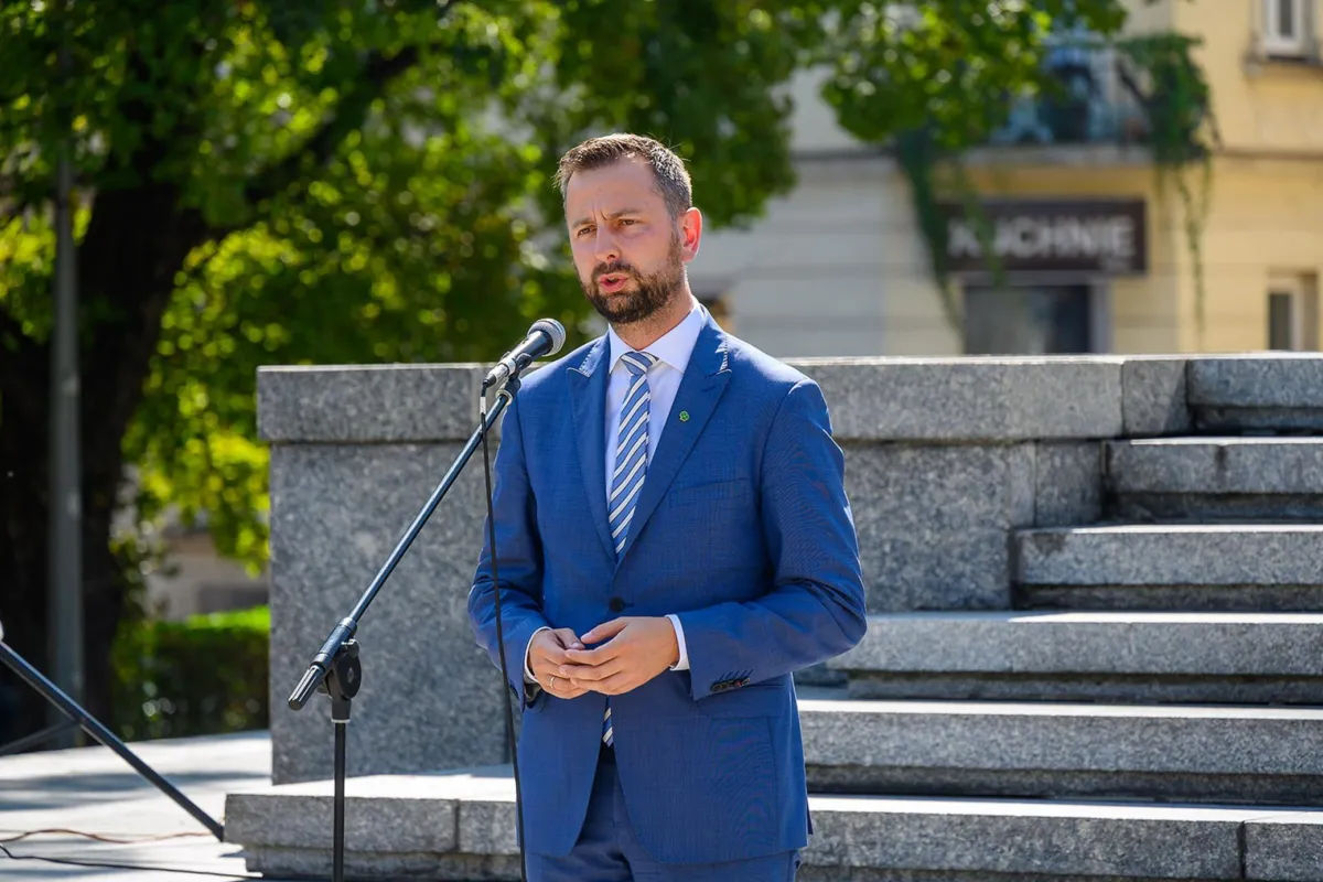 Kosiniak-Kamysz, Hołownia, Klimczak, Kobosko, Zgorzelski - na pierwszych miejscach list Trzeciej Drogi