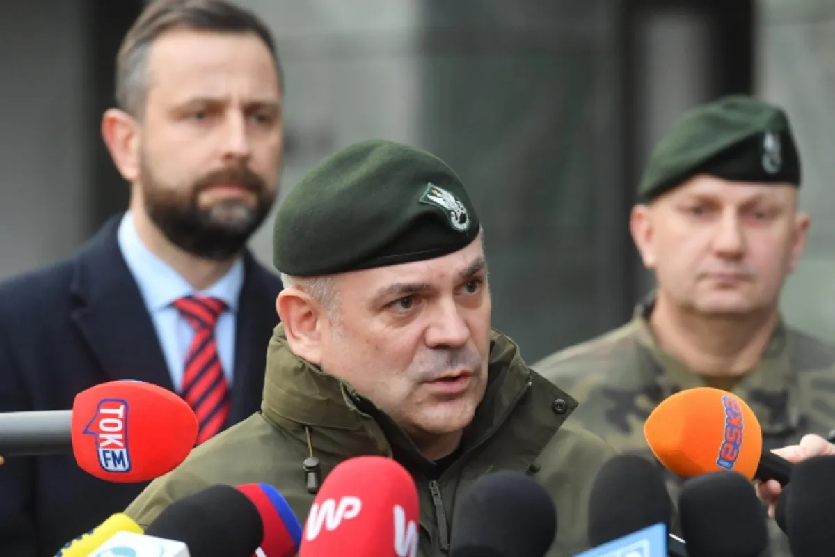 Szef Sztabu Generalnego: wszystko wskazuje na to, że rosyjska rakieta wtargnęła w polską przestrzeń powietrzną, a następnie ją opuściła