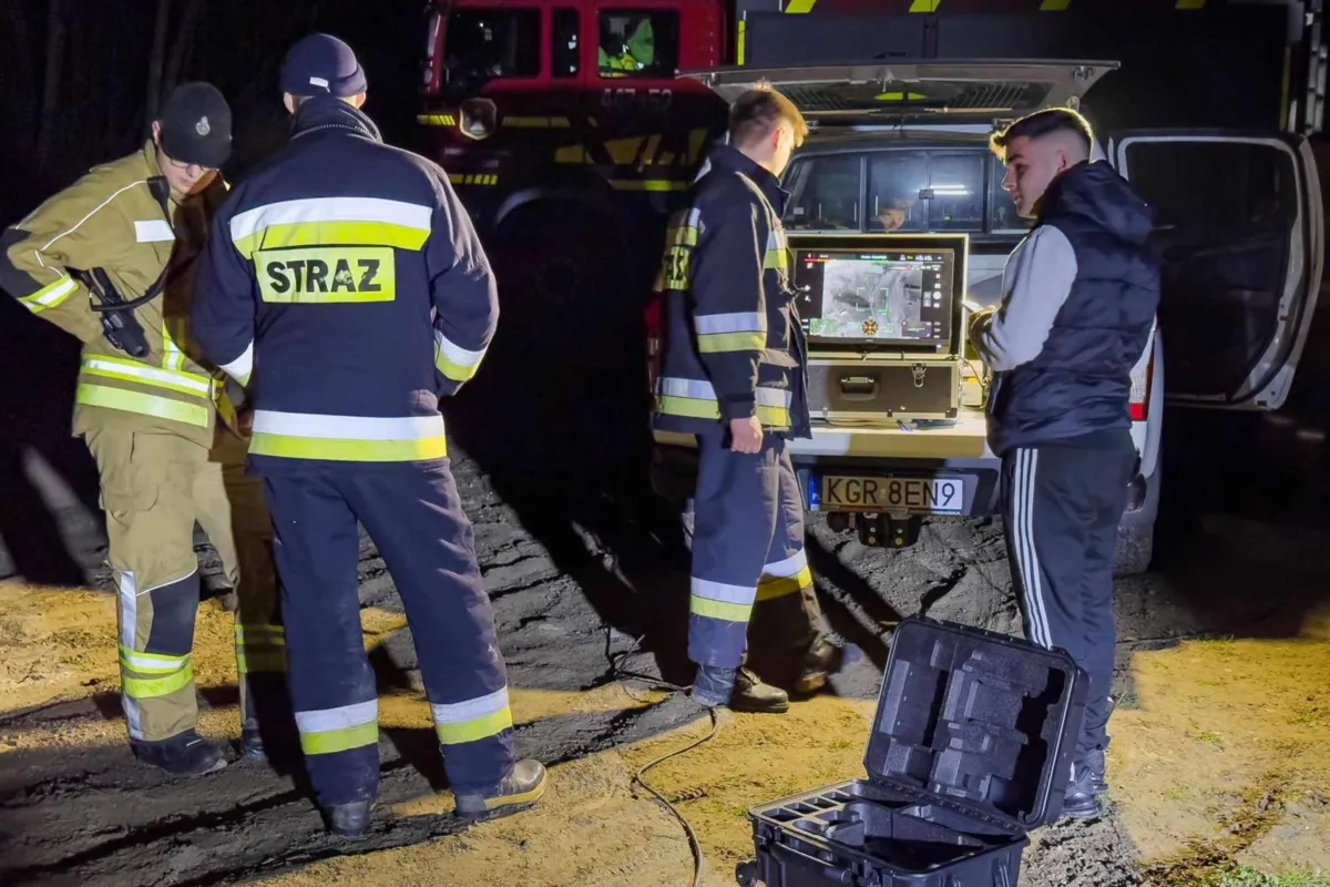 Szczęśliwy finał nocnych poszukiwań 14-latki z Szymbarku w powiecie gorlickim [ZDJĘCIA]