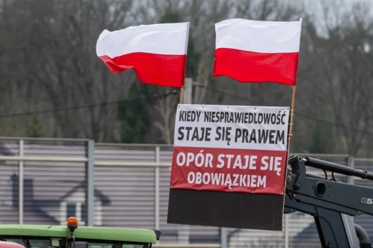 Rolnicy blokowali drogę w Michałowicach na trasie Kraków - Kielce