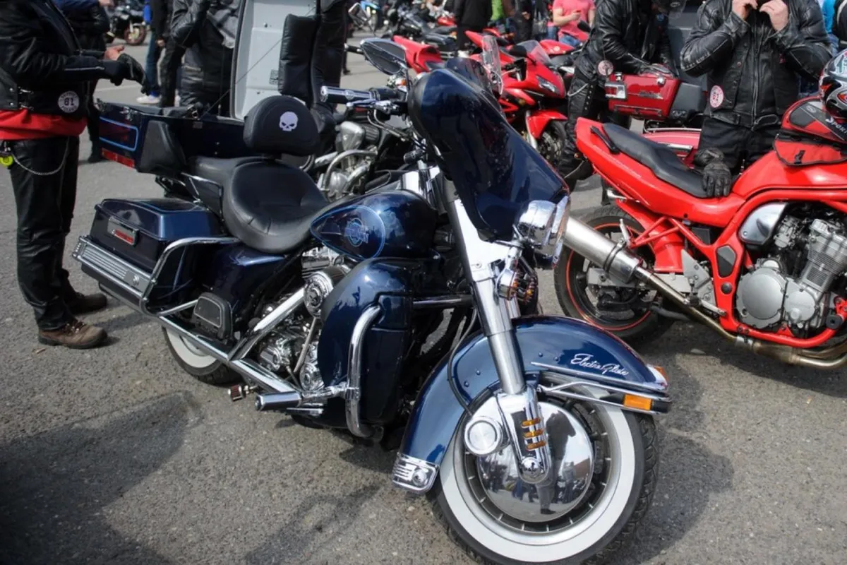 Rozpoczął się sezon motocyklowy. Policja apeluje o ostrożność na drogach