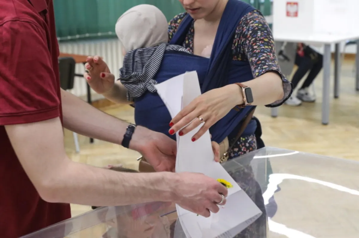 Frekwencja w niedzielnych wyborach samorządowych wyniosła 51,5 proc. 