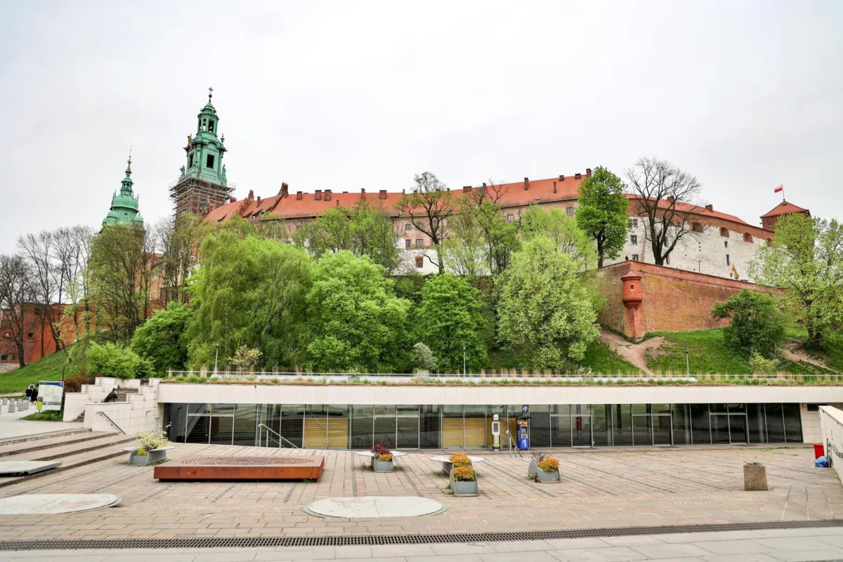 W dawnym CORT pod Wawelem powstanie centrum młodzieży?
