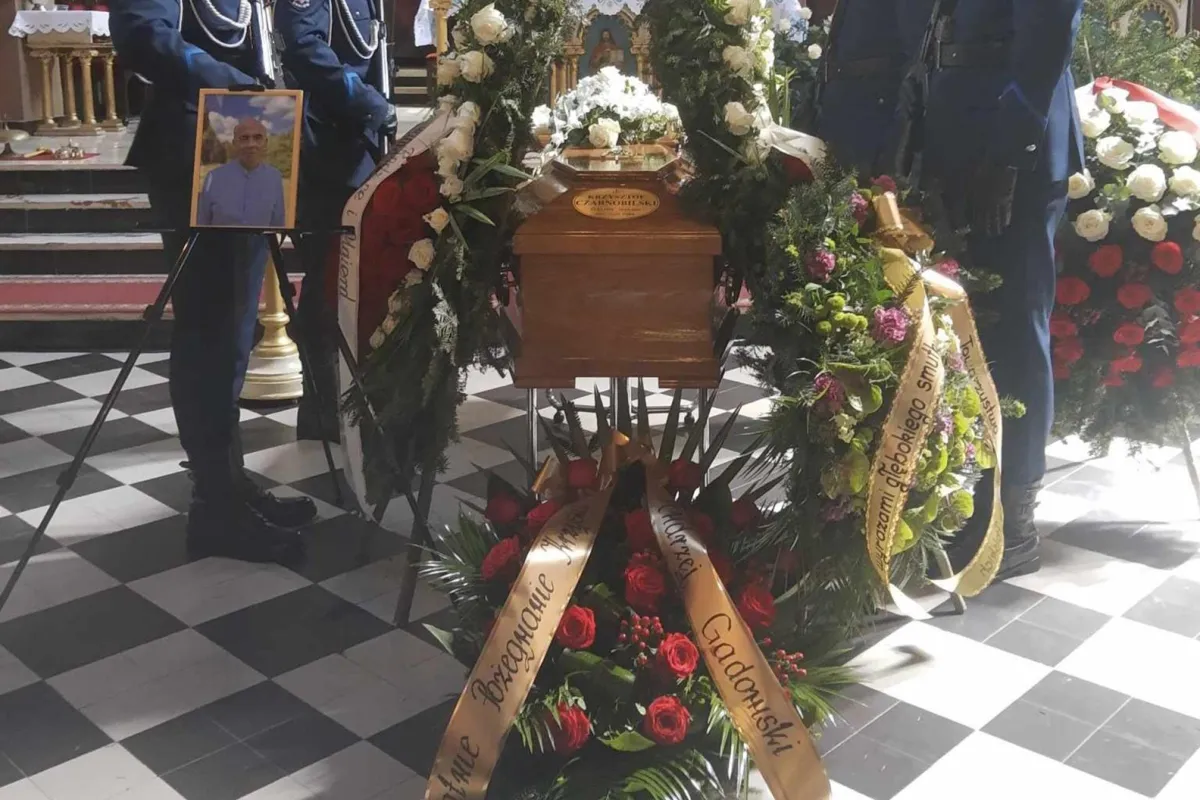 Rodzina, bliscy i artyści pożegnali krakowskiego lekarza, Krzysztofa Czarnobilskiego