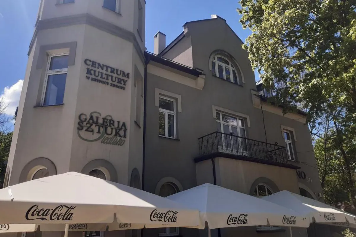 Dymisja i wrzenie w krynickiej kulturze. Burmistrz Krynicy się tłumaczy