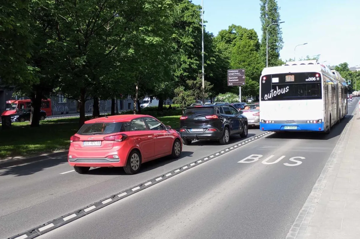 Wiadomości komunikacyjne Radia Kraków 22.05. Wypadek w Mszanie Dolnej