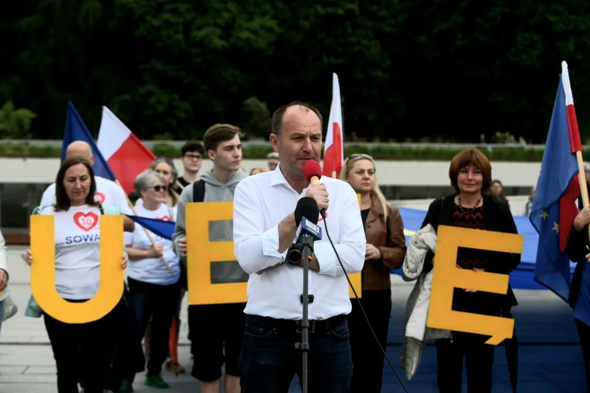 Szef komisji śledczej ds. afery wizowej: Obajtek zbudował obóz pracy pod Płockiem. To pokazuje politykę migracyjną rządu PiS