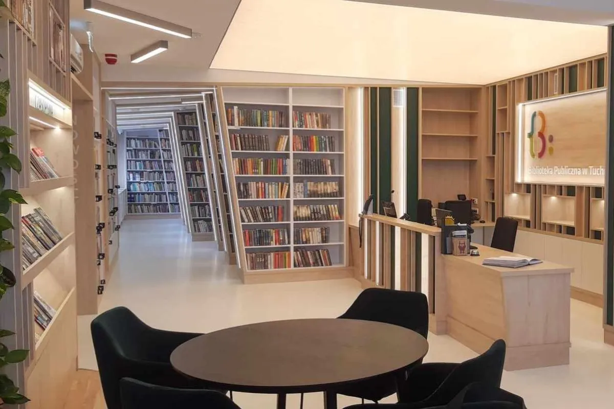 Edukacyjne roboty i ogród wertykalny: Tuchów zyskał jedną z najnowocześniejszych bibliotek w Małopolsce