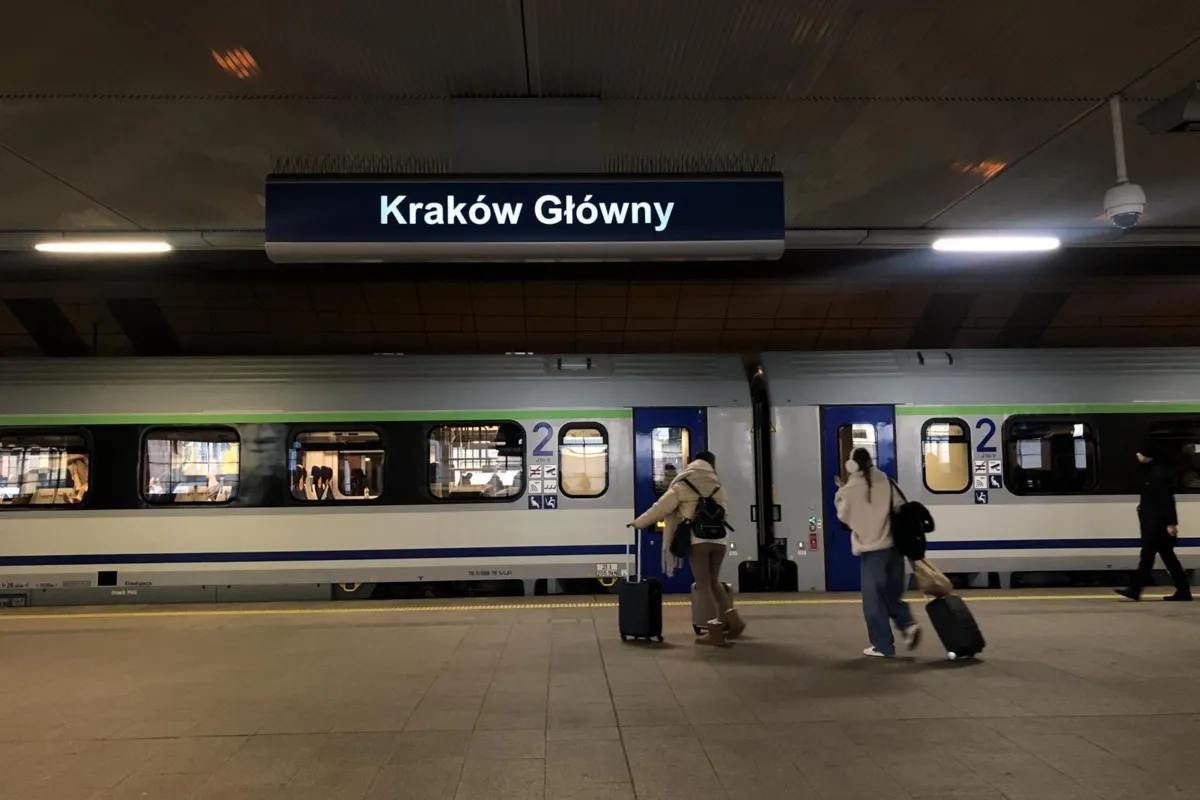 Pociągi między Krakowem i Kielcami pojadą szybciej! PLK zmodernizuje trasę Kozłów – Sędziszów