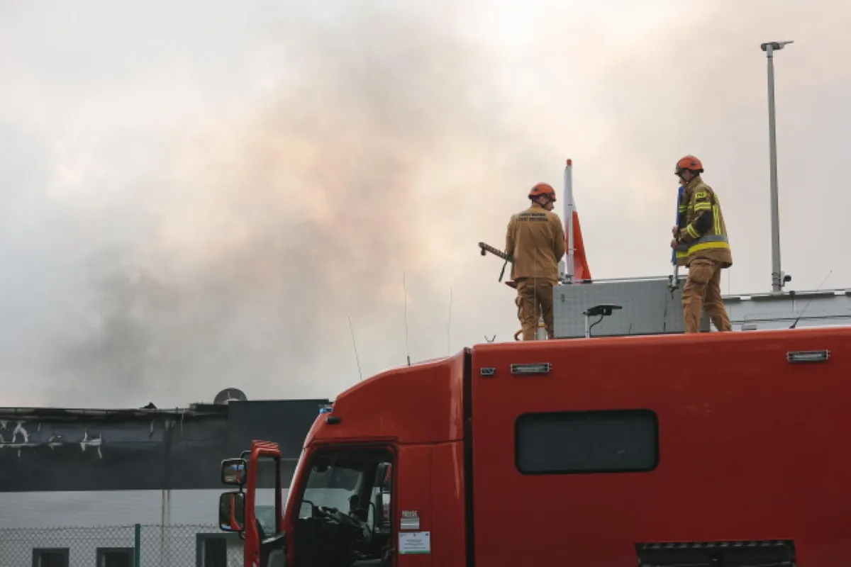 Gaszenie pożaru zakładów produkcyjnych w Malcu trwało w sumie 38 godzin
