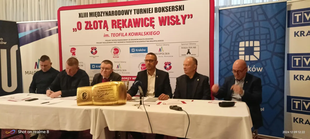 Powalczą  o  "Złota Rękawicę"