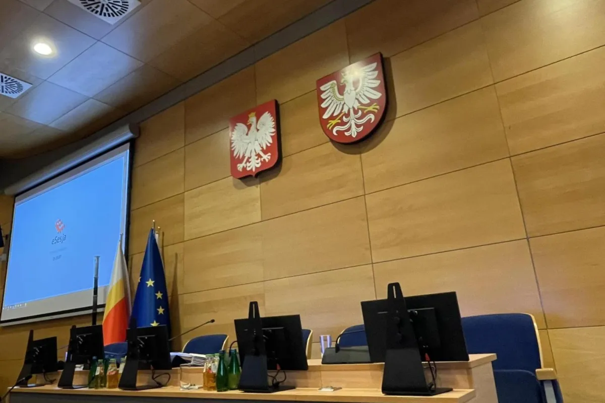 Małopolska ma budżet na 2025 rok. Radni KO: "To budżet sylwestrowy, nie rozwojowy"