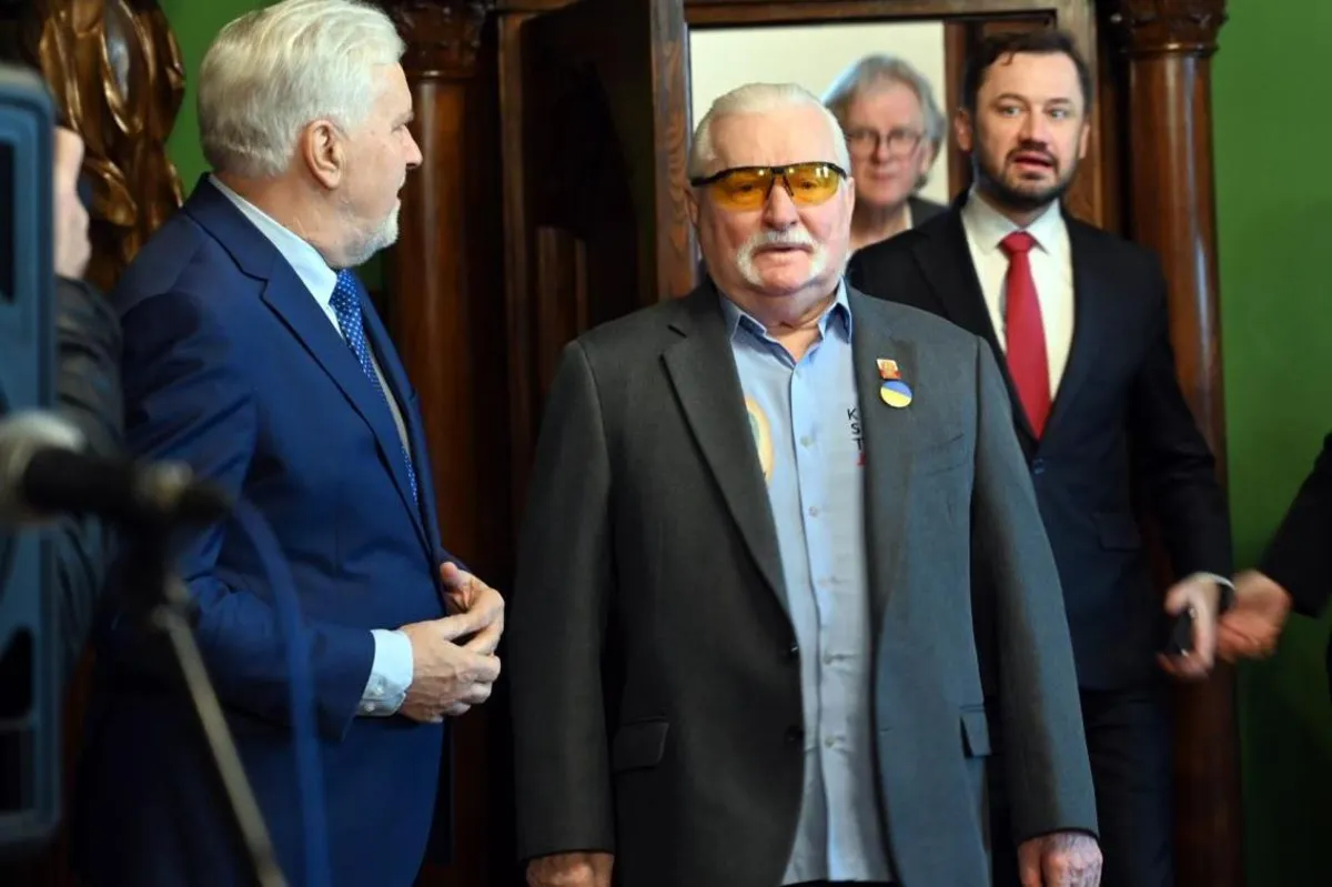 Lech Wałęsa w Krakowie: Mam nadzieję, że zaczniemy wreszcie budować nowy porządek