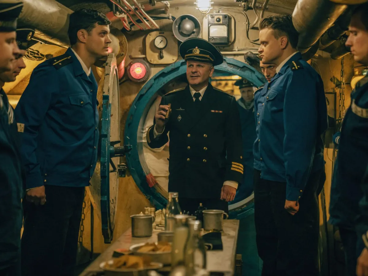 "Whiskey on the Rocks" – polityka, satyra i... hodowla owiec?