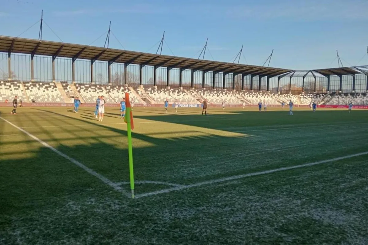 Oferta kupna Sandecji Nowy Sącz pod kilkoma warunkami. "Atmosfera wokół klubu jest fatalna"