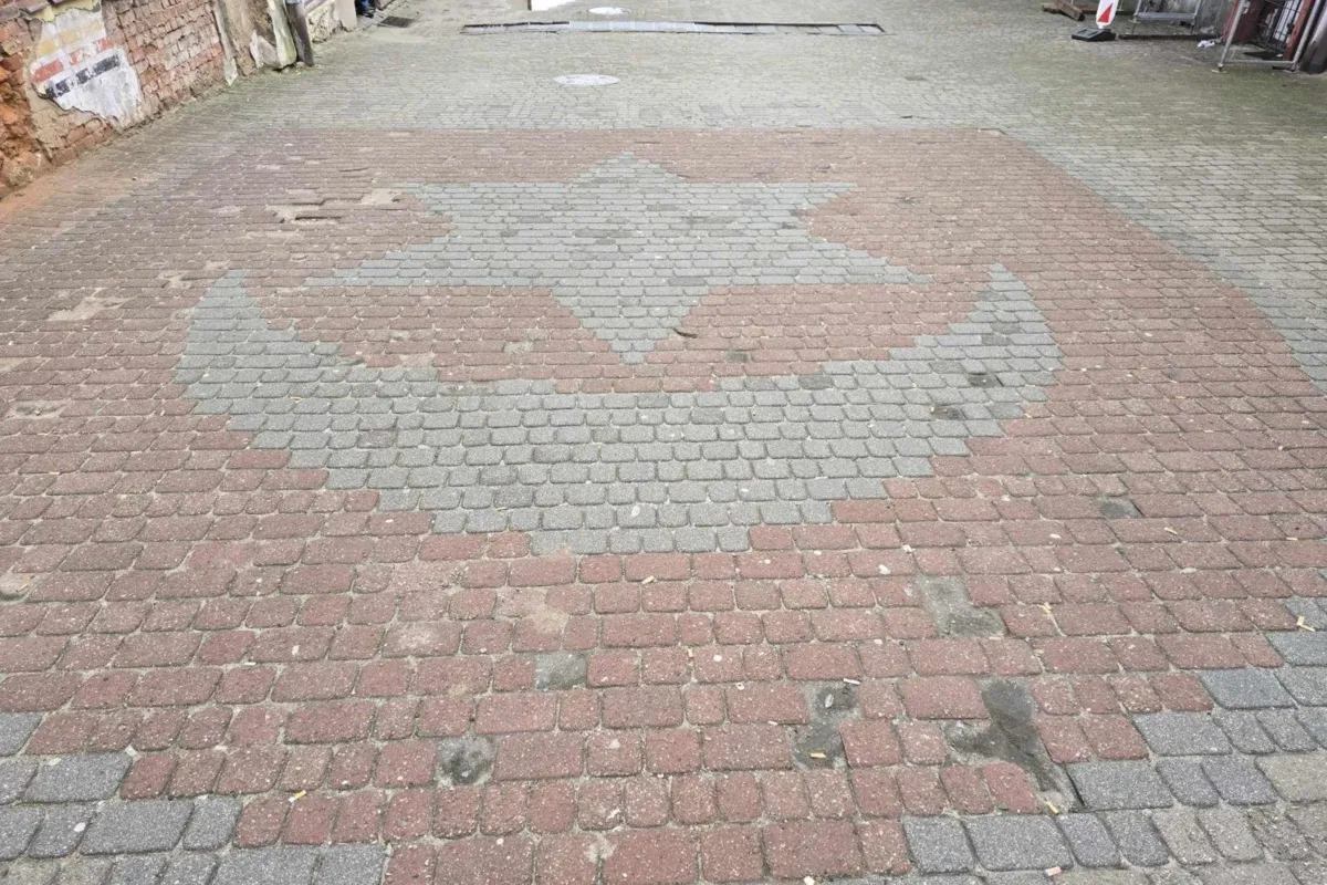 Rozpada się herb Tarnowa