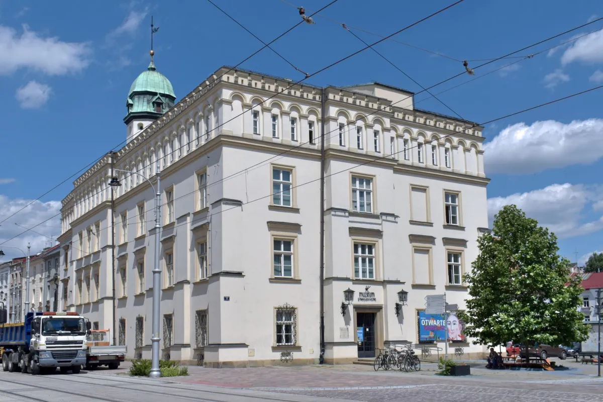 Zobaczyć skrzynie wianne... Muzeum Etnograficzne zdigitalizuje i udostępni swoje zbiory