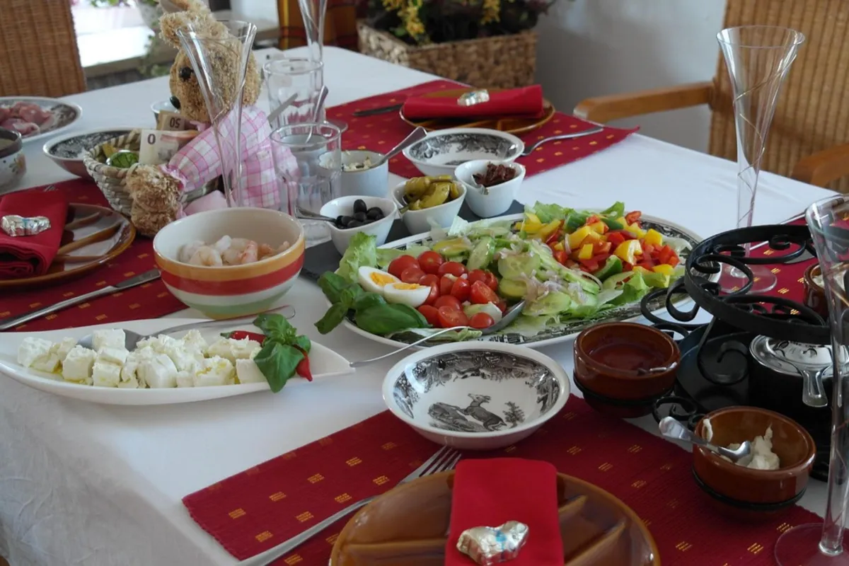 Pierogi, sernik i pretensje. O języku, emocjach i relacjach w polskich domach
