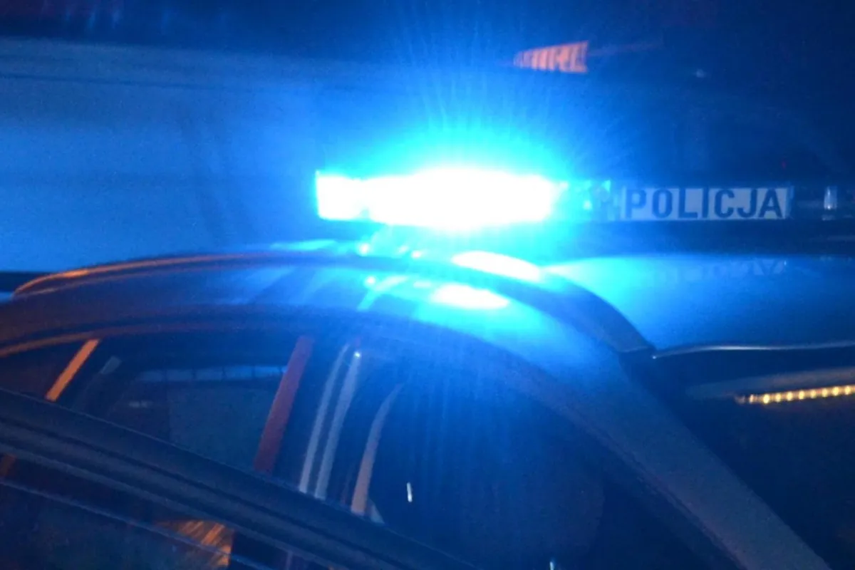Śmiertelne potrącenie pieszego w Kadczy. Policja szuka sprawcy i apeluje do świadków wypadku