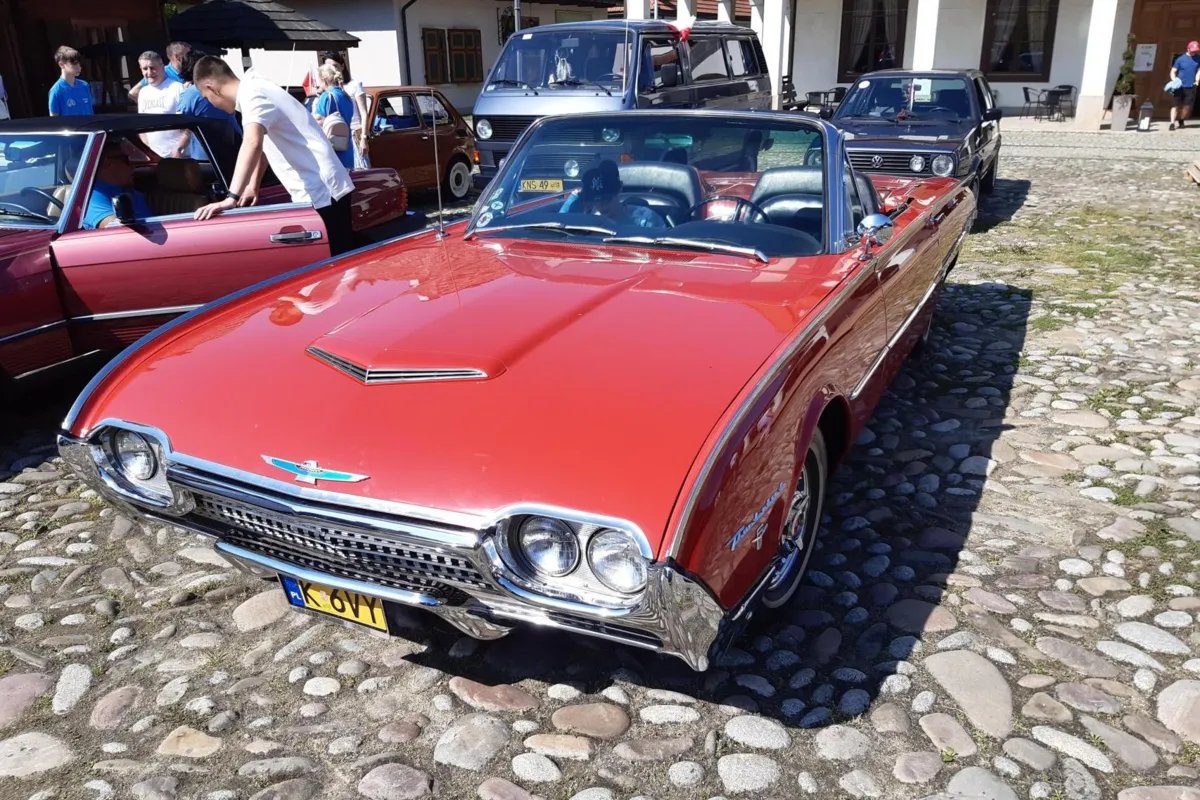 Zabytkowe unikaty motoryzacji w Nowym Sączu