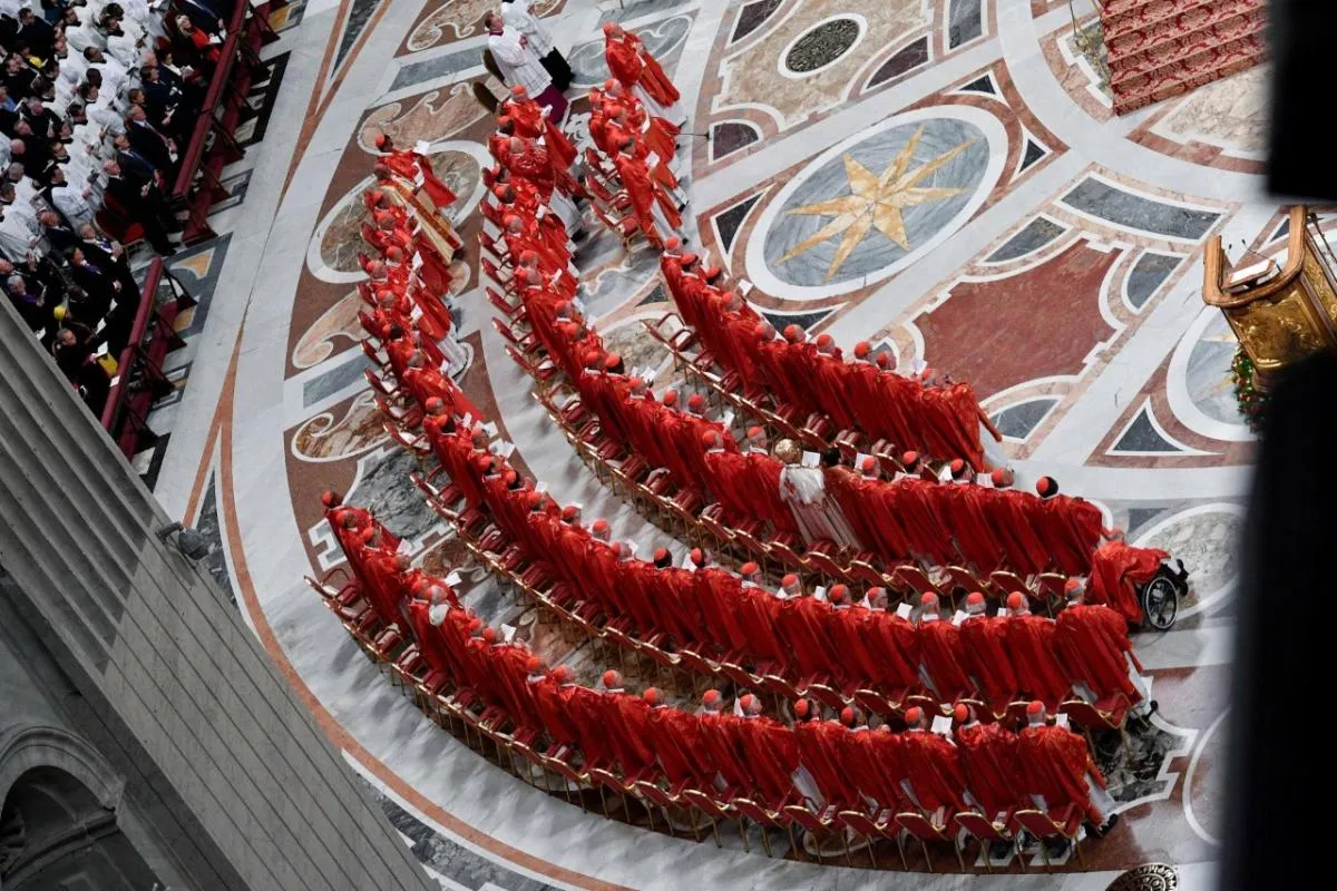 Konklawe bez klucza. Dlaczego nie wiemy, kto zostanie papieżem?