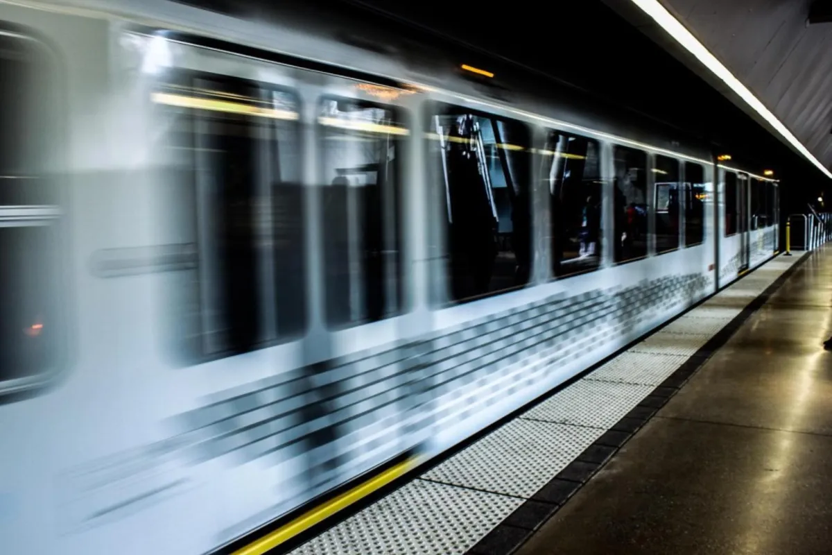 "Pod ziemią, ale z głową" – budowa metra w Krakowie oczami eksperta z AGH