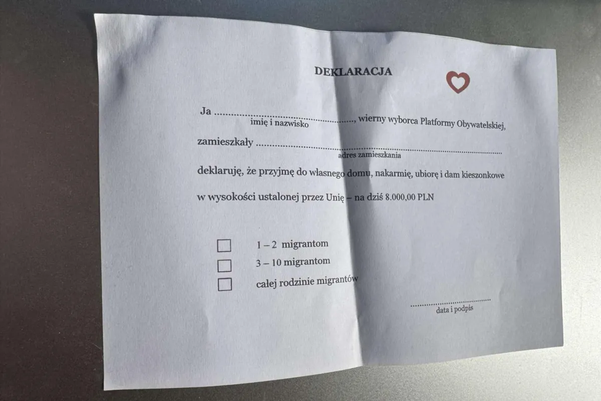 "Przyjmę do własnego domu migrantów". Fałszywka z podrobionym logo KO