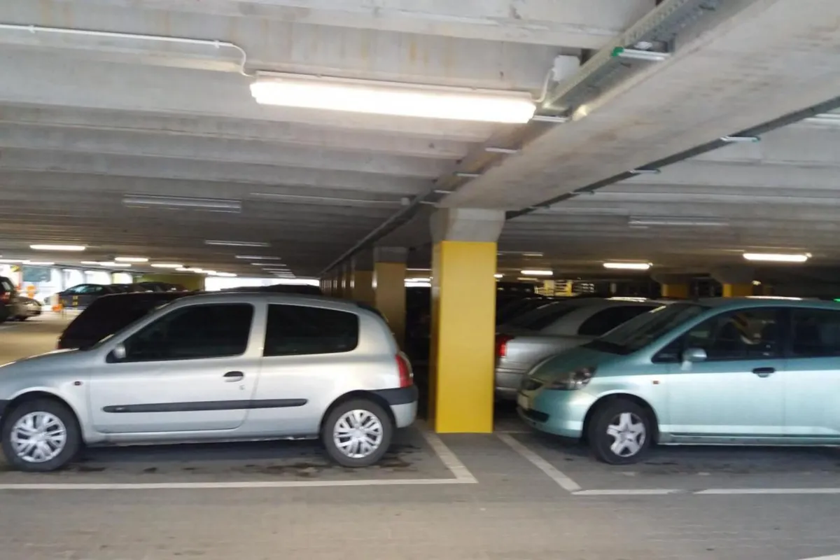 Po podwyżce mniej osób parkuje na tarnowskim Park&Ride, ale wpływy są większe