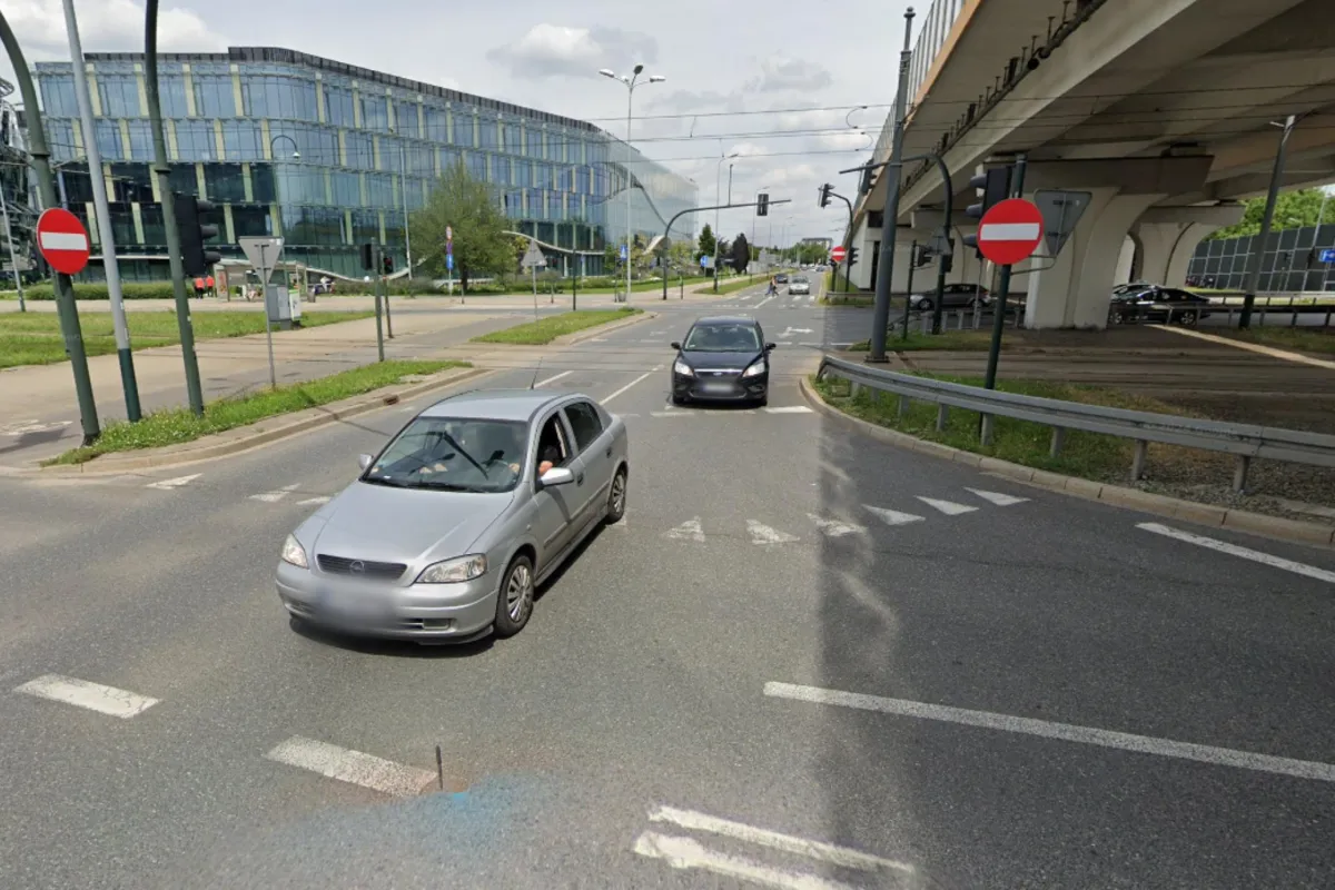 Ponad 200 kolizji w trzy lata. Urzędnicy zajmą się skrzyżowaniem Nowohucka–Klimeckiego–Kuklińskiego