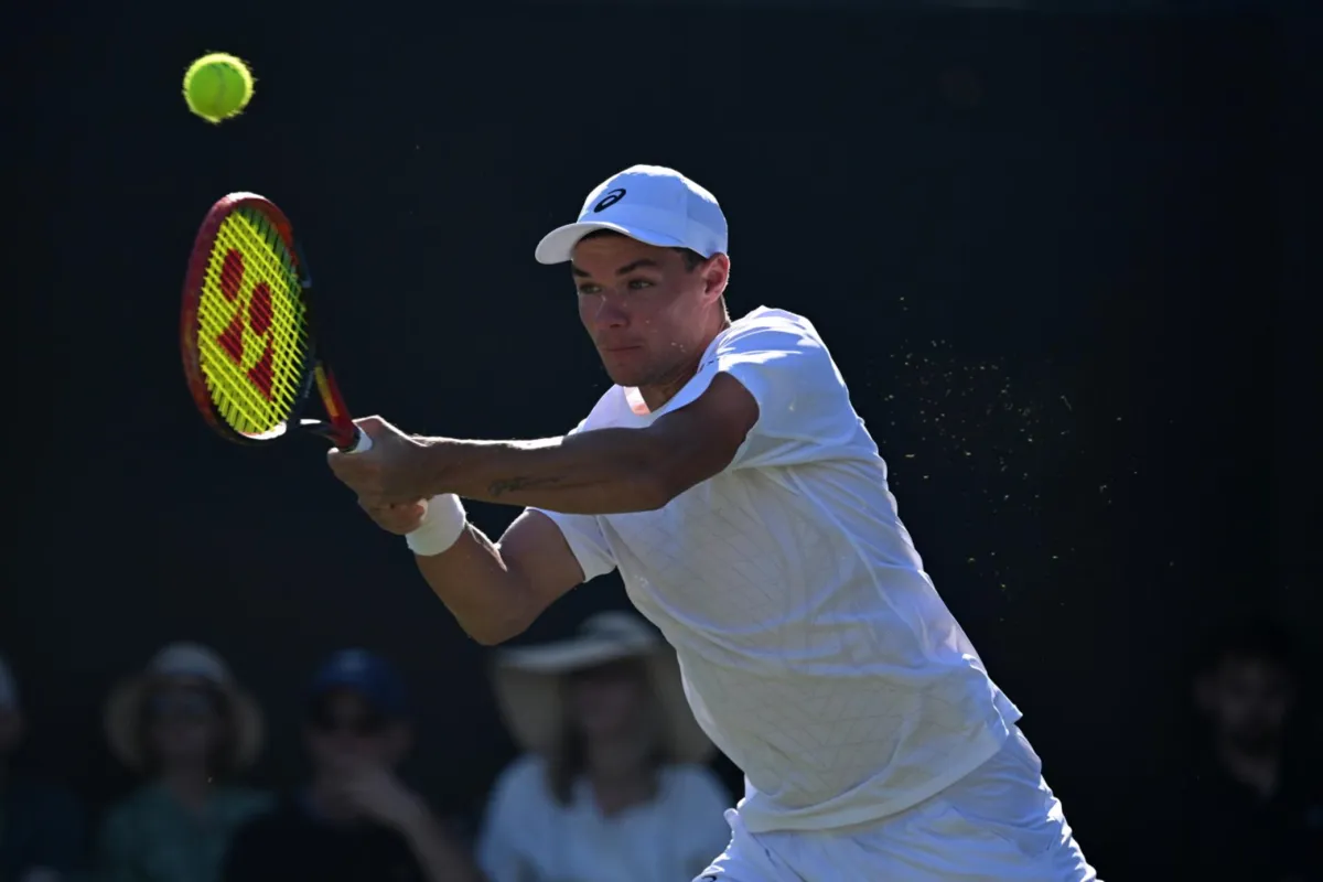 Życiowy sukces Majchrzaka  na  wimbledońskiej trawie