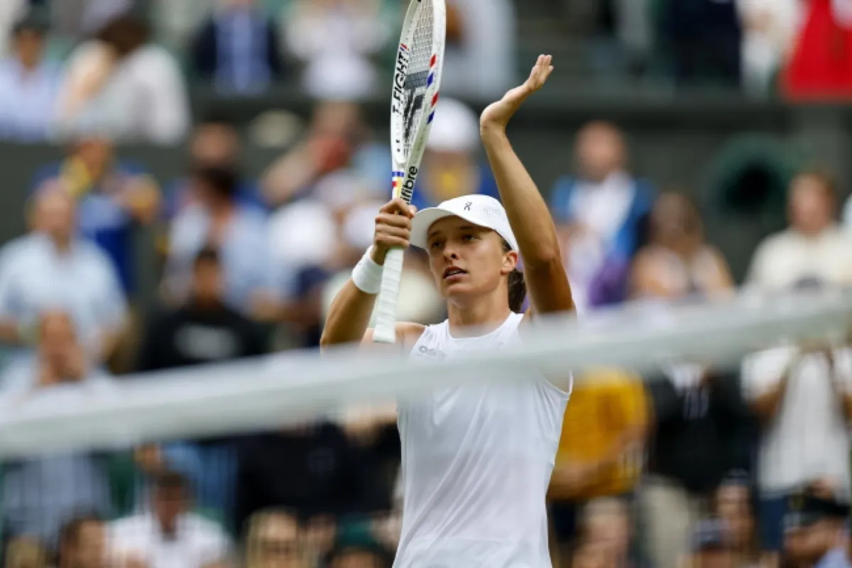 Wimbledon: w poniedziałek mecze Świątek w singlu i Zielińskiego w mikście
