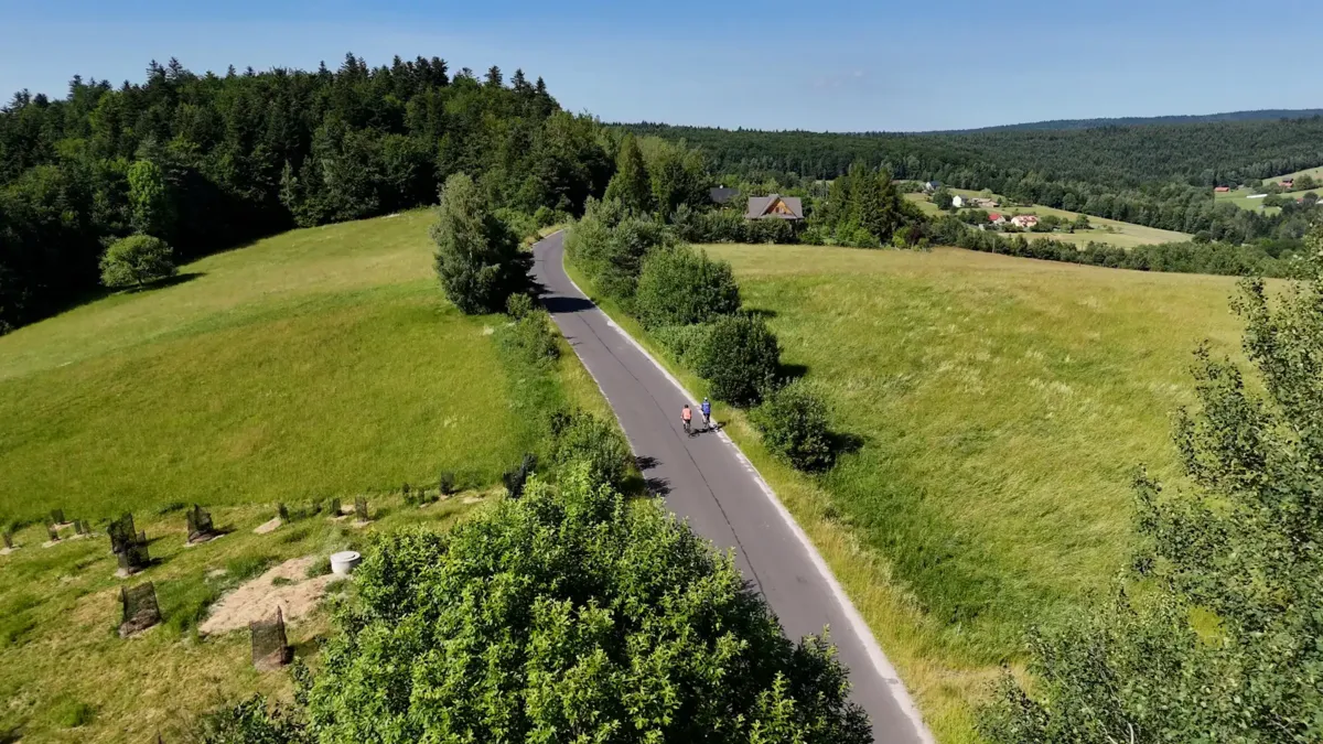 Znikające jezioro i łemkowskie szlaki. Rowerową pętlą przez najcichszy zakątek Beskidu Niskiego