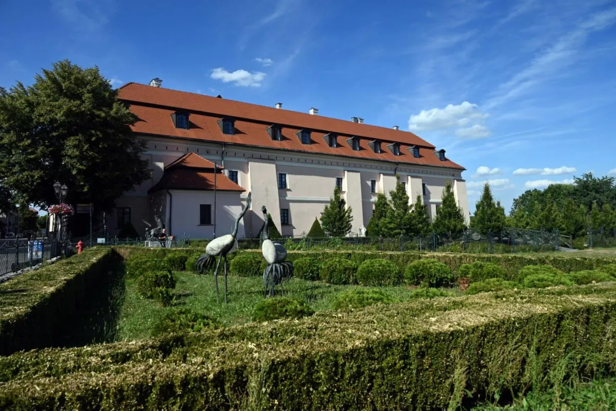 Niepołomice - królewska historia i sportowy duch