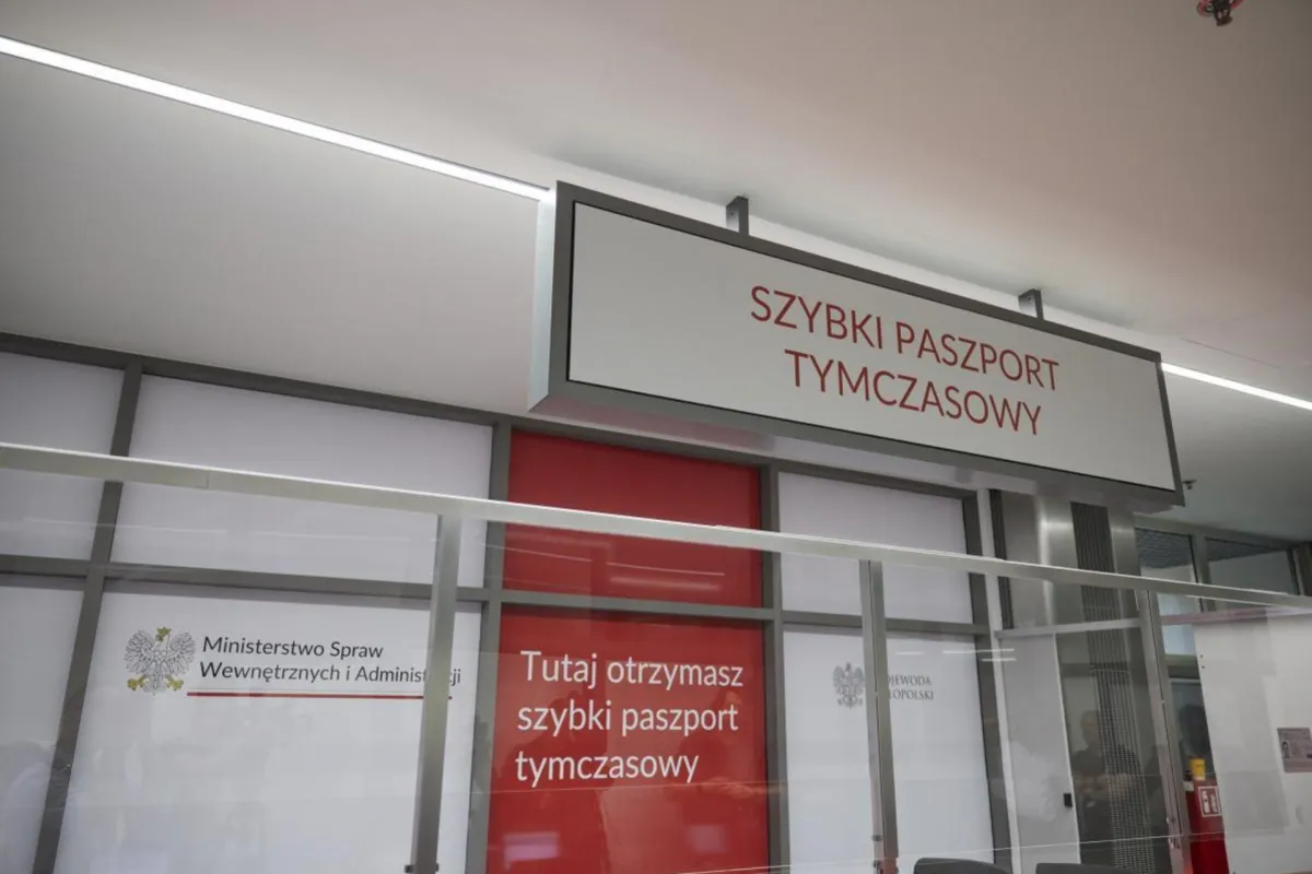 Punkt wydawania tymczasowych paszportów na krakowskim lotnisku uratował już cztery tysiące wakacji