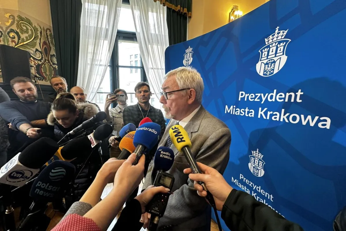Prokuratura umorzyła śledztwo przeciwko byłemu prezydentowi Jackowi Majchrowskiemu