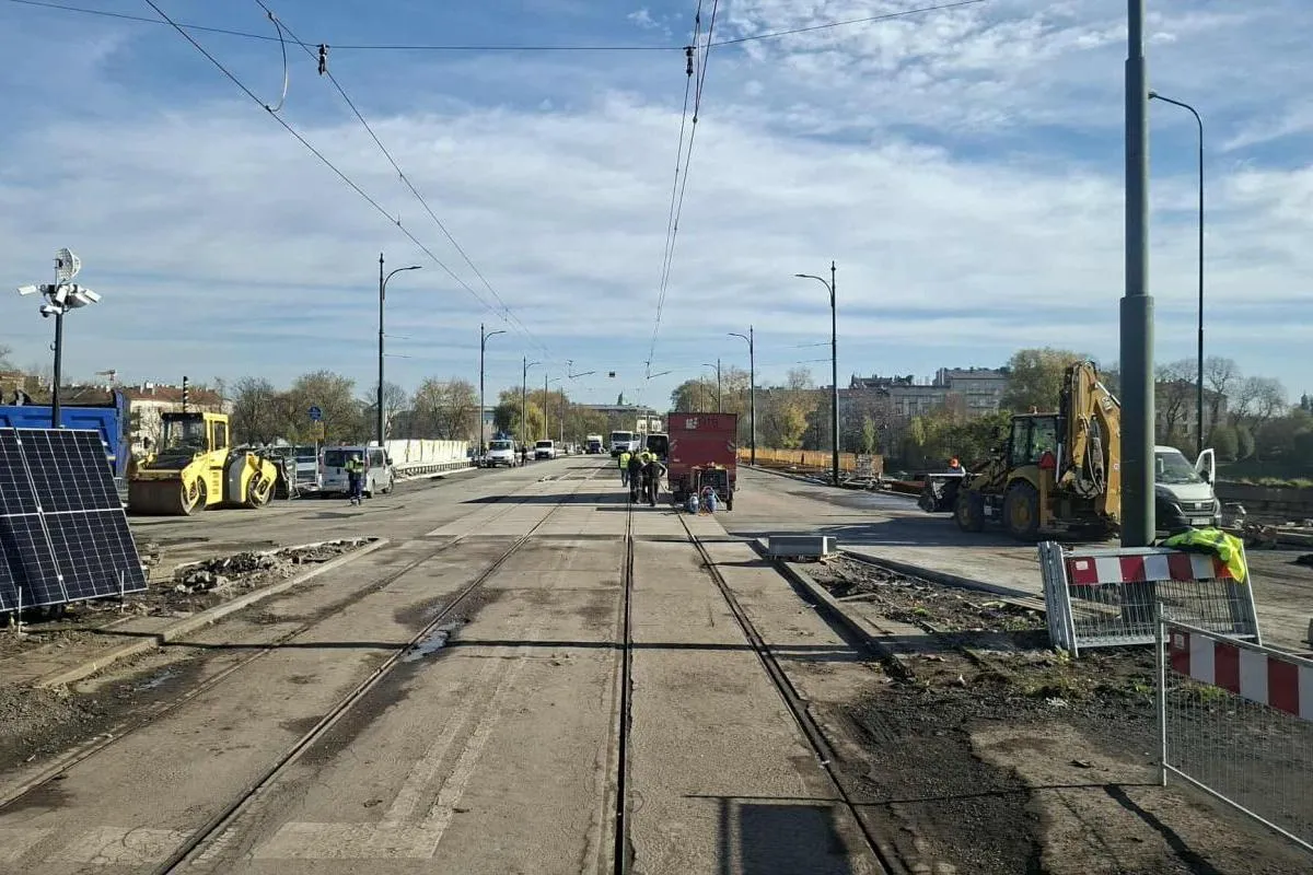 W piątek tramwaje wrócą na most Grunwaldzki. Wiemy, jak pojedzie komunikacja miejska