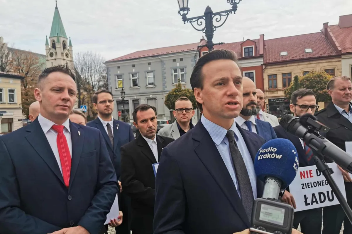 Krzysztof Bosak w Brzesku: "Nie każdego stać na wynalazki, których życzą sobie eurokraci"