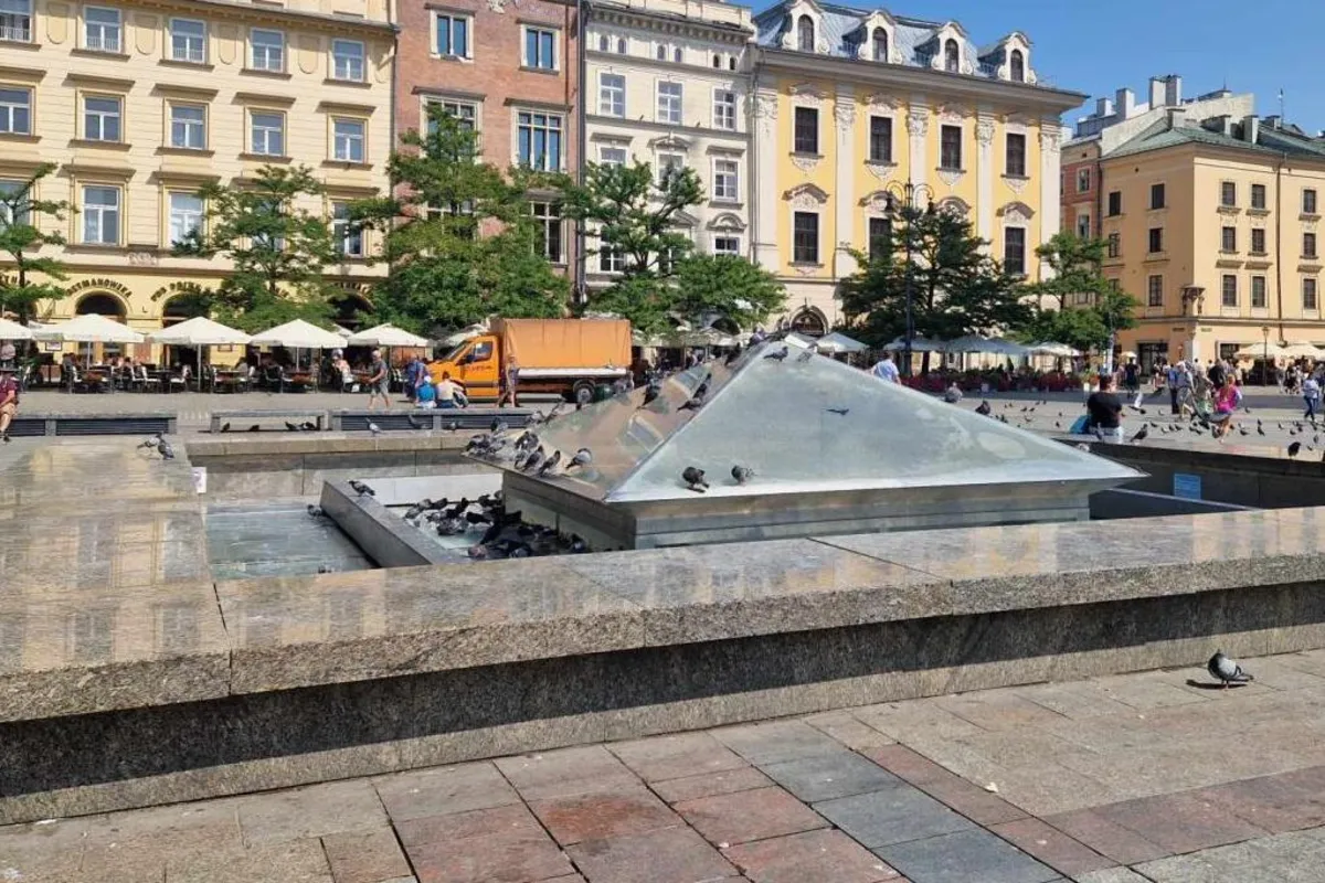 Będzie zmiana Rynku Głównym w Krakowie. Co zastąpi Kryształ?