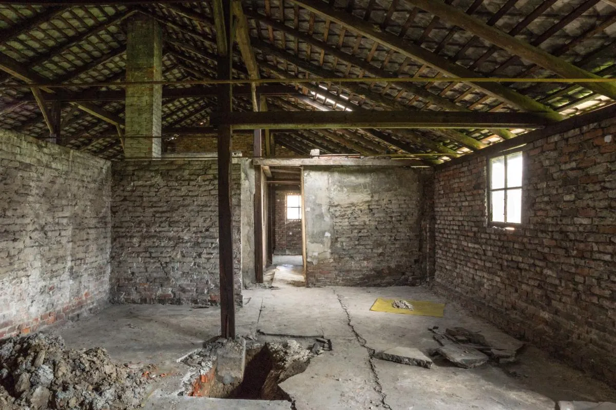 Jak ratowano baraki w Auschwitz-Birkenau. Politechnika Krakowska opracowała pionierskie metody