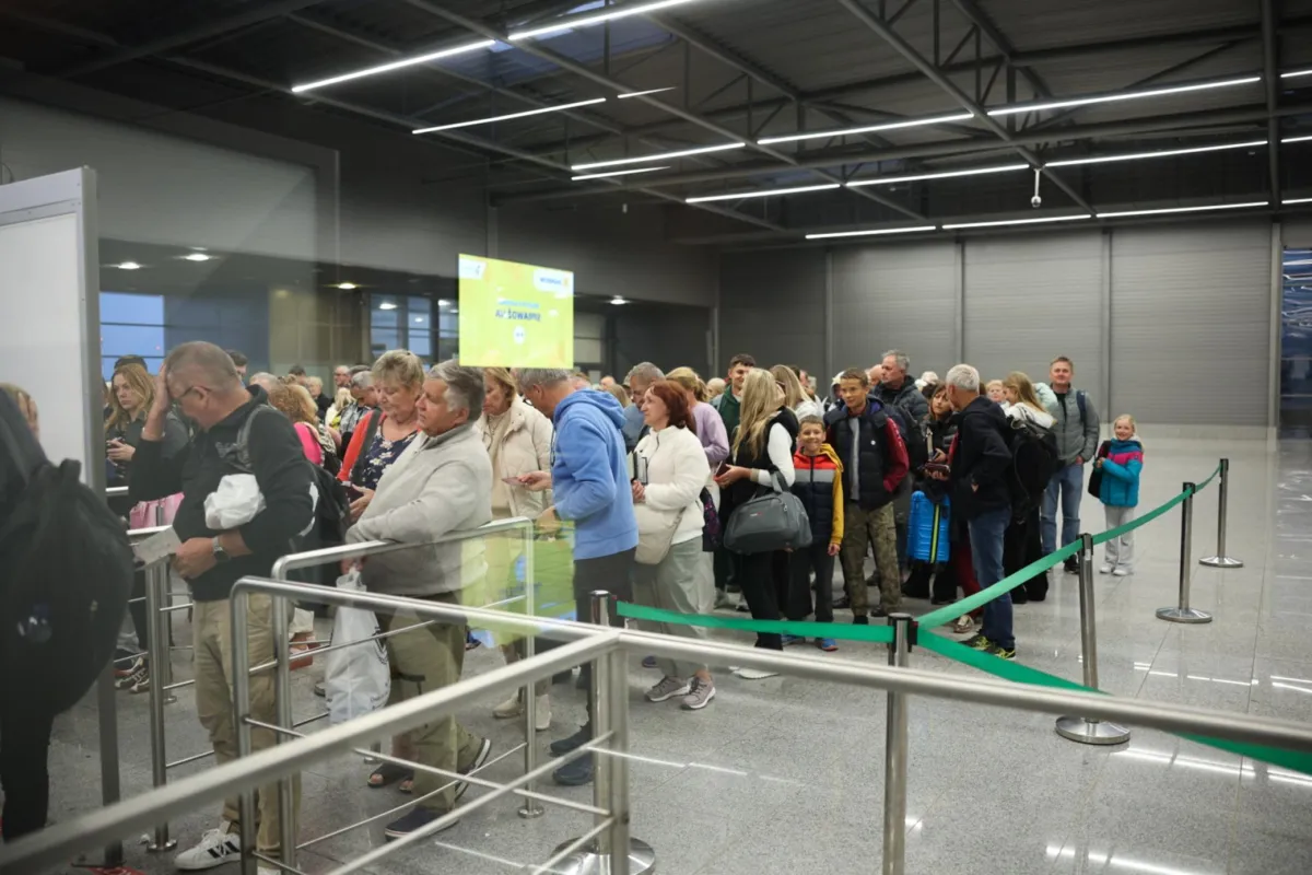 Wojsko pomaga w ewakuacji Polaków z regionu Bliskiego Wschodu, samoloty już w powietrzu