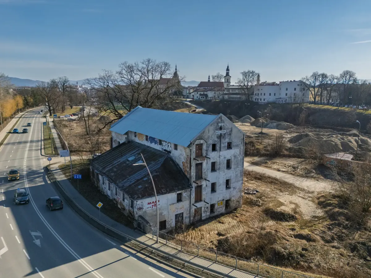 Zamiast straszyć – ma być nowoczesną wizytówką Nowego Sącza